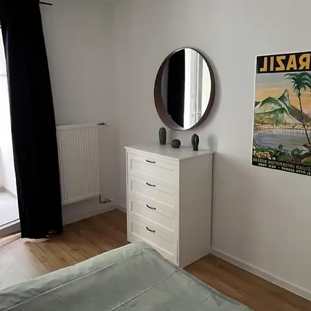 Holiday home Amazing With Balcony *